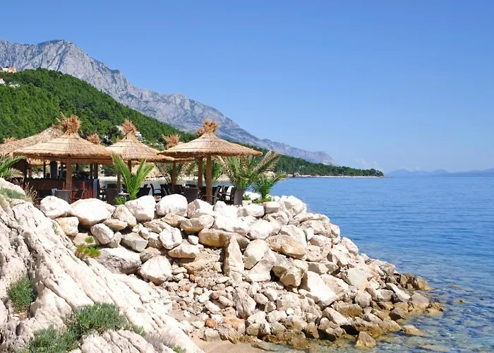 75-4 Апартаменты *